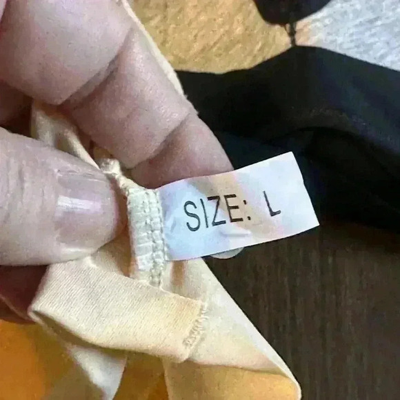 New. 3-pack Pull On Bras. Size Large. Stretch. Pink, Black, Grey. Lace Detail. - Picture 8 of 11